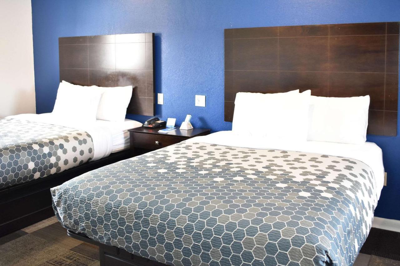 Rodeway Inn Swainsboro Екстериор снимка