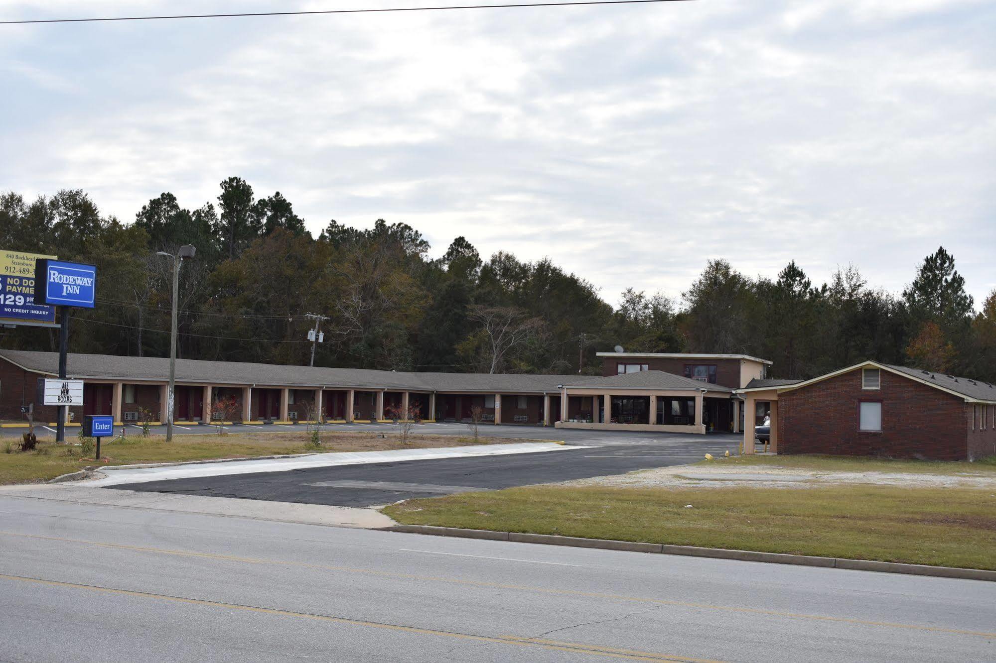 Rodeway Inn Swainsboro Екстериор снимка
